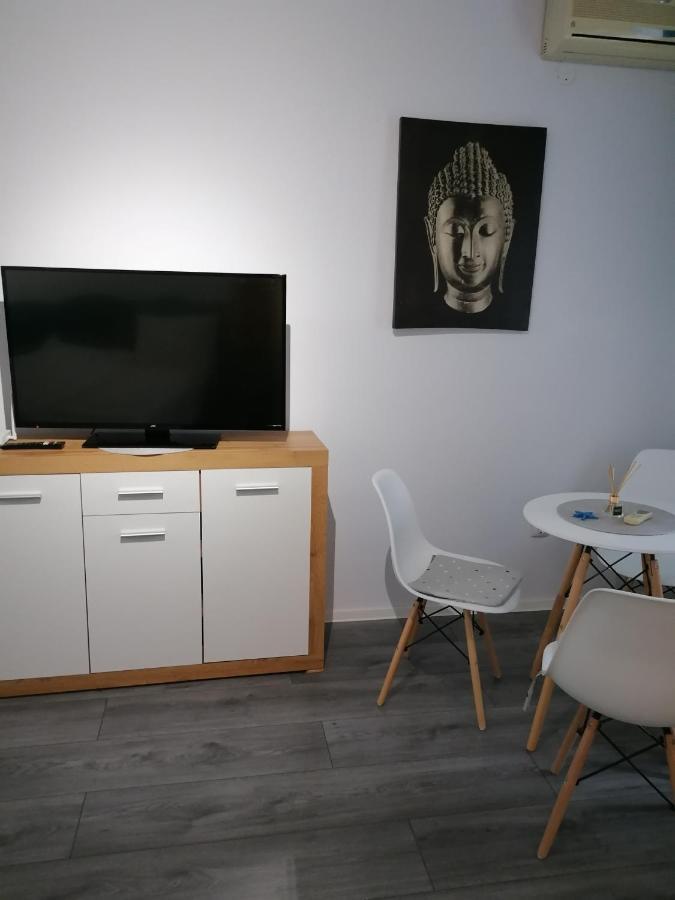 Bega Circumvalatiunii 1 Room Apartment Temesvár Kültér fotó